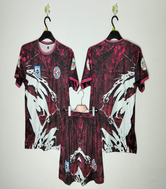 Nwe .Bd.Football Spots jersey